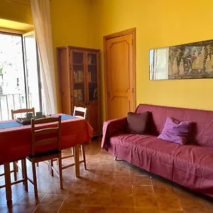 https://spaccanapoli-top.hotels-amalfi.com